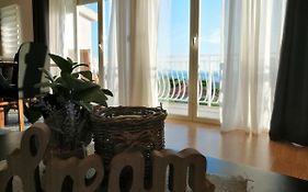 Apartment Near The Sea-Self Check-In