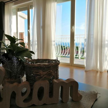 Apartment Near The Sea-Self Check-In Podstrana Exterior foto