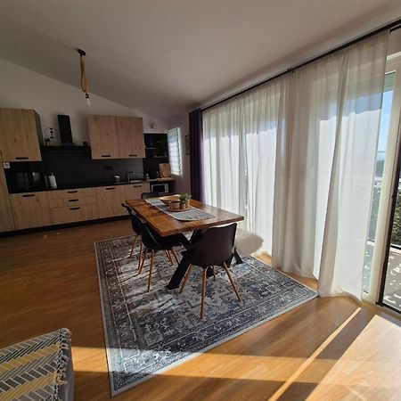 Apartment Near The Sea-Self Check-In Podstrana Exterior foto