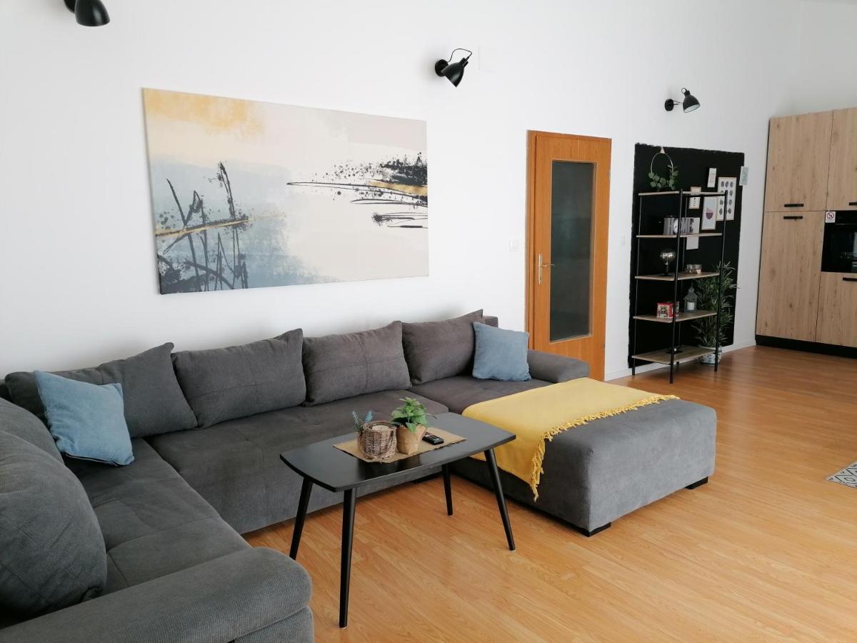 Apartment Near The Sea-Self Check-In Podstrana Exterior foto